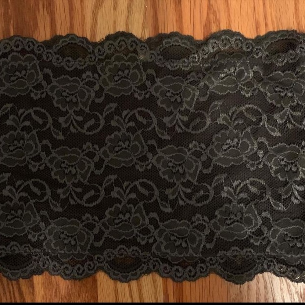 vintage boutique lace tube top